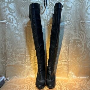 Jasmin over the knee black leather like platform boots.    30-T1